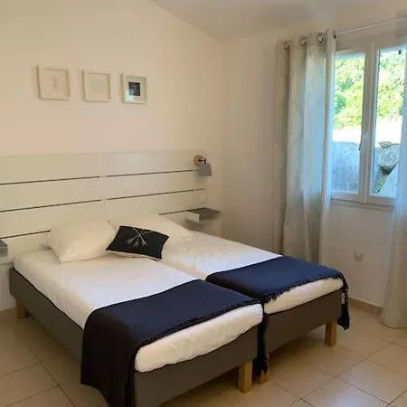 Caroline - Maison Dans Belle Avec Piscine - Lucie De Porto Vecchio Vakantiehuis Sainte-Lucie de Porto-Vecchio
